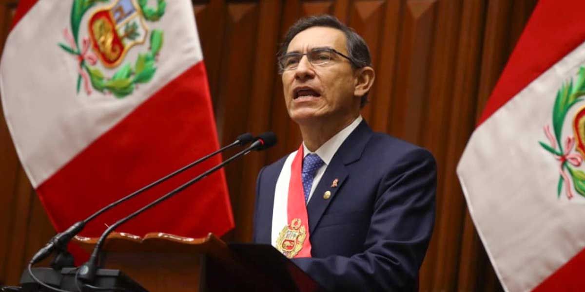 Destituyen al presidente de Perú, Martín Vizcarra