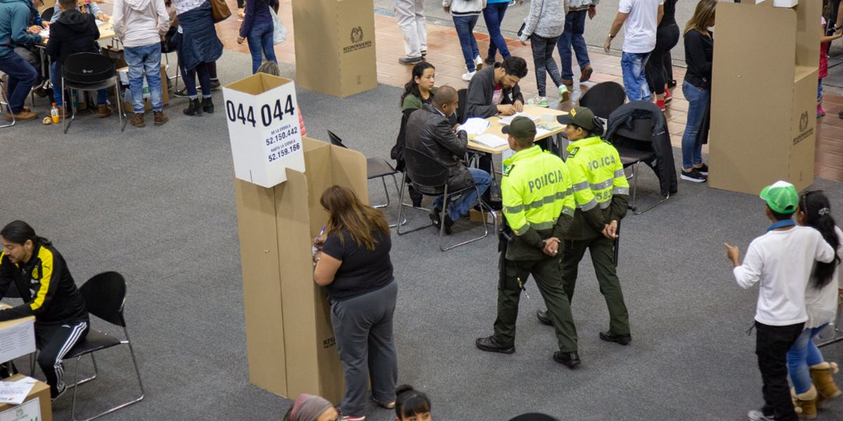 Al menos 7.800 policías acompañarán la jornada electoral de este domingo en Bogotá