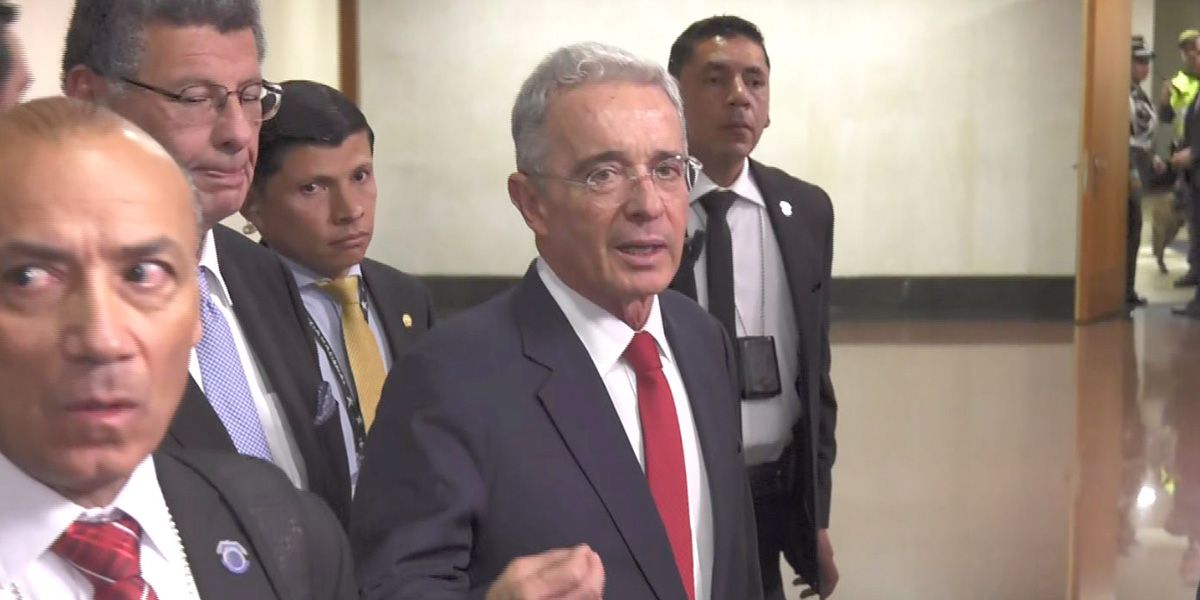 Termina la indagatoria a Uribe en la Corte