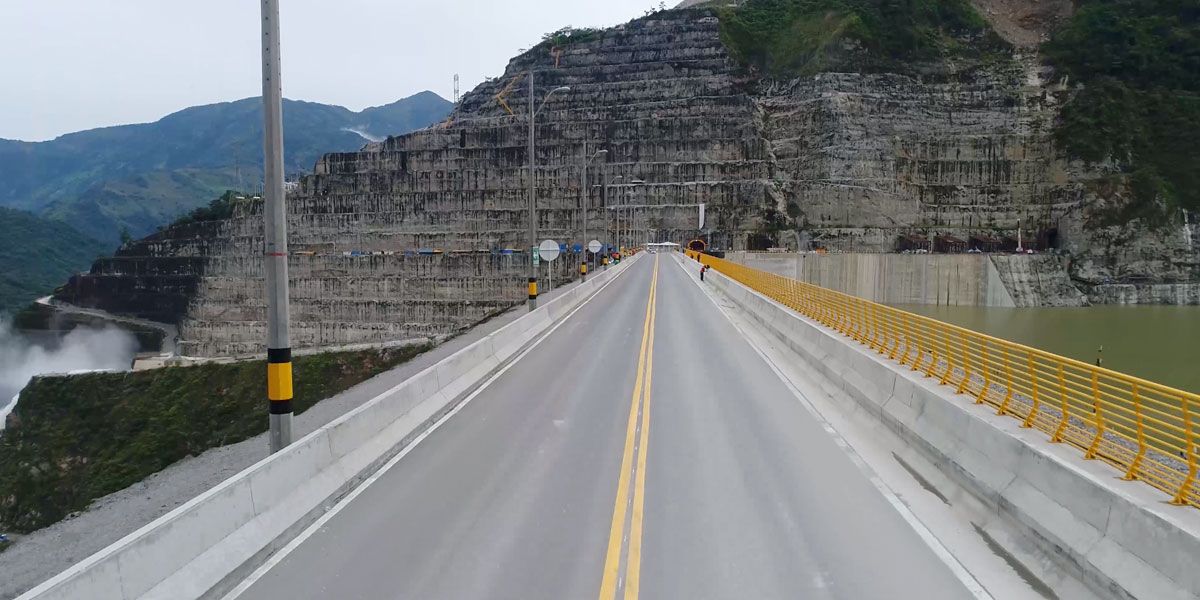 Ya está abierta la nueva vía que pasa por la cresta de la presa de Hidroituango