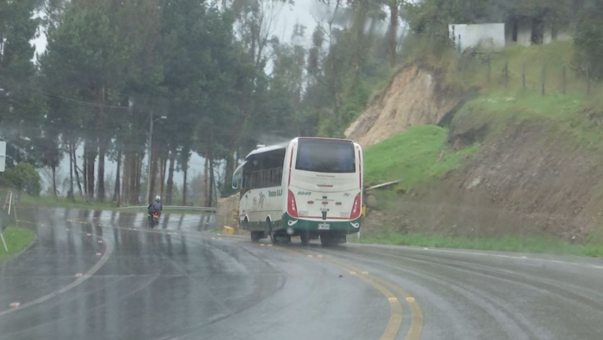 Usuarios de transporte público reportan constantes robos en la vía Bogotá – La Calera