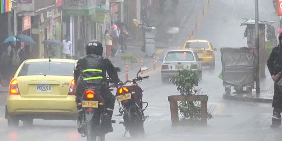 Ideam mantiene la alerta de tormentas sobre Bogotá