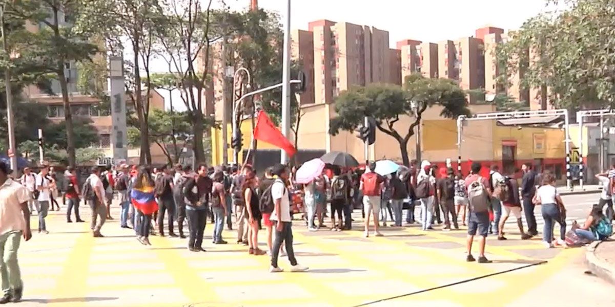Asamblea permanente en la Universidad de Antioquia por cancelación de la visita del presidente Duque