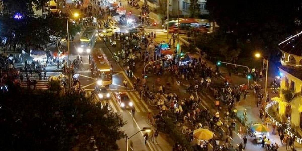 Más de 3 millones de bogotanos salieron a participar de la ciclovía nocturna