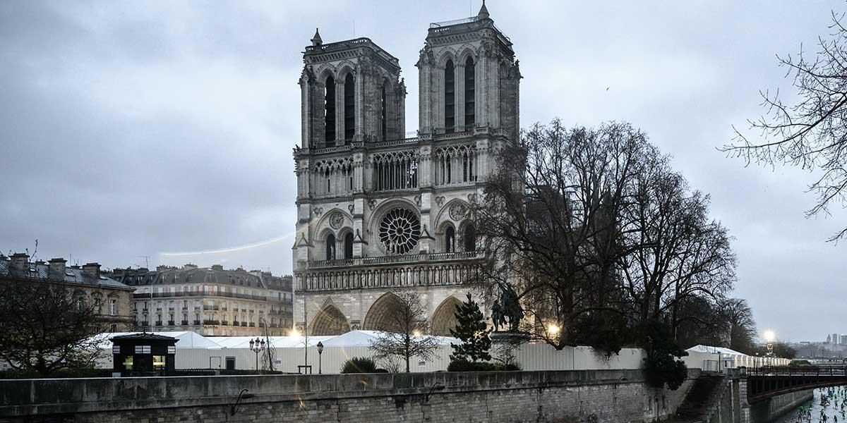 Notre Dame no celebrará la misa de Navidad por primera vez en más de 200 años