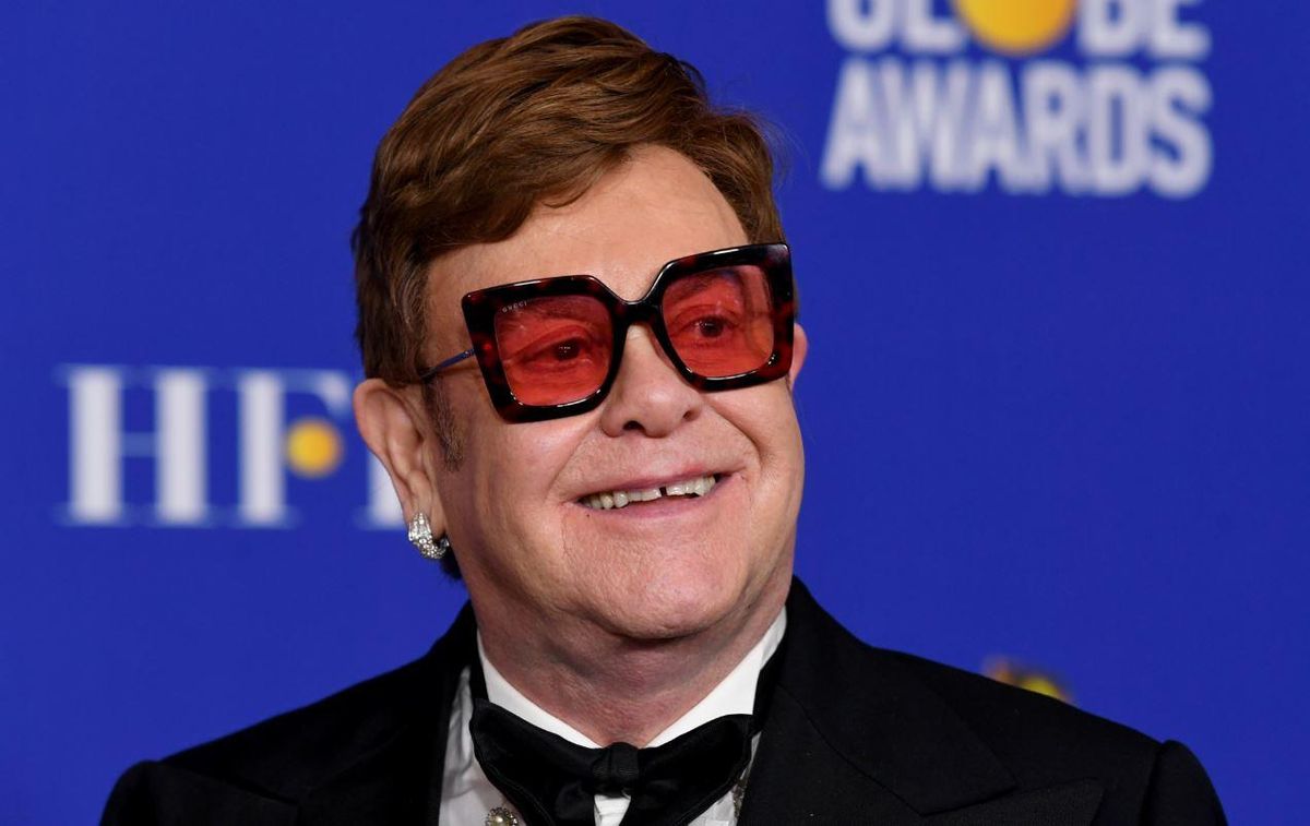 (Video) Elton John hará millonaria donación para ayudar a Australia