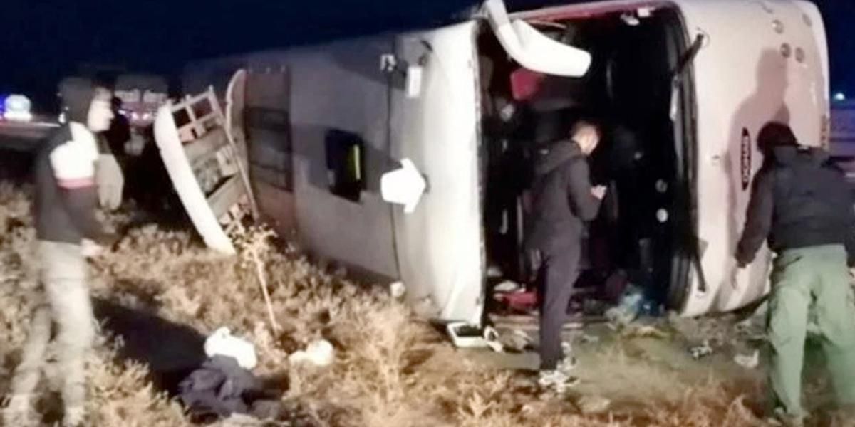 Al menos veinte personas muertas en un accidente de autobús en el norte de Irán