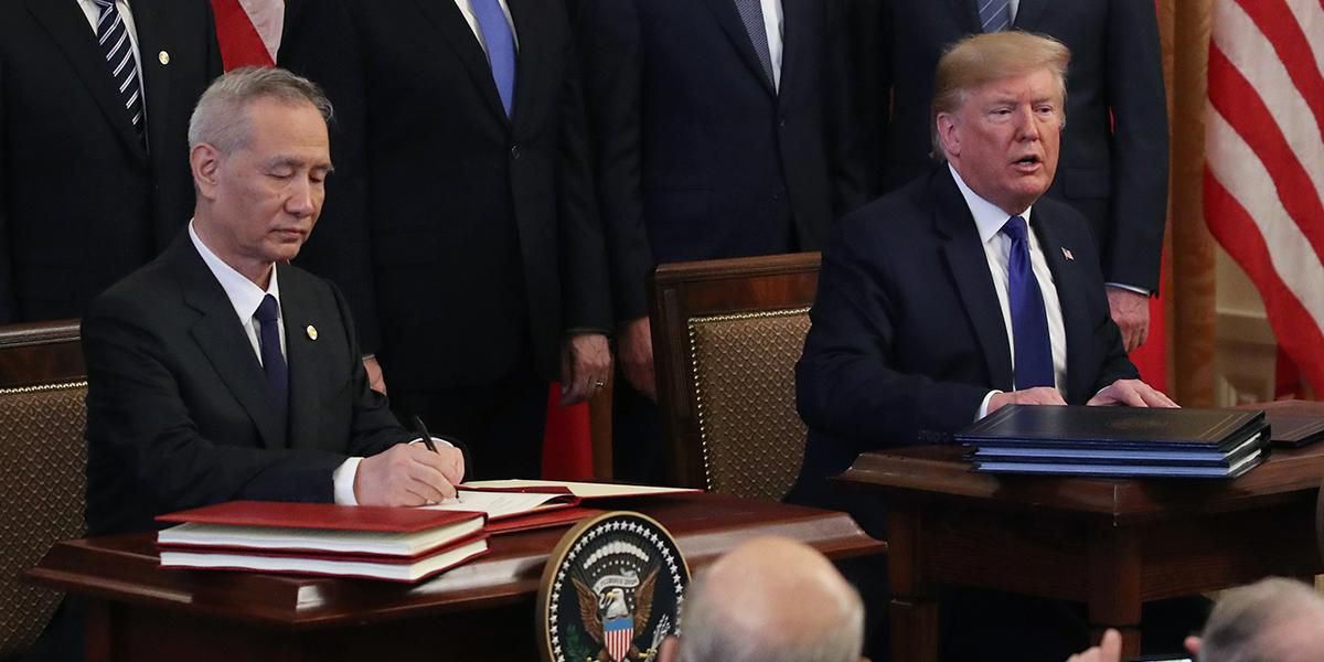 Estados Unidos y China firman esperado acuerdo y frenan guerra comercial