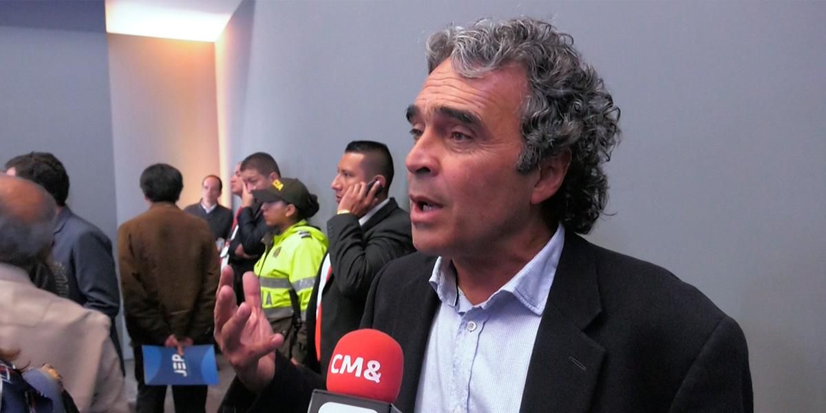 Fiscalía imputará cargos a Sergio Fajardo por presuntas irregularidades en un contrato