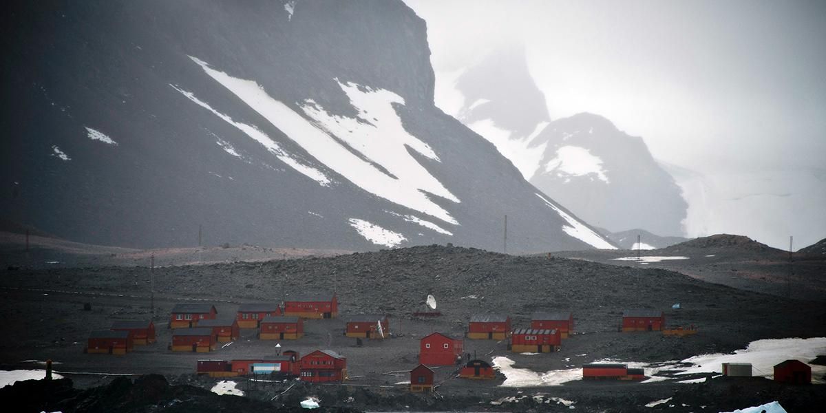 Base argentina en la Antártida registra temperatura récord de 18,3 grados