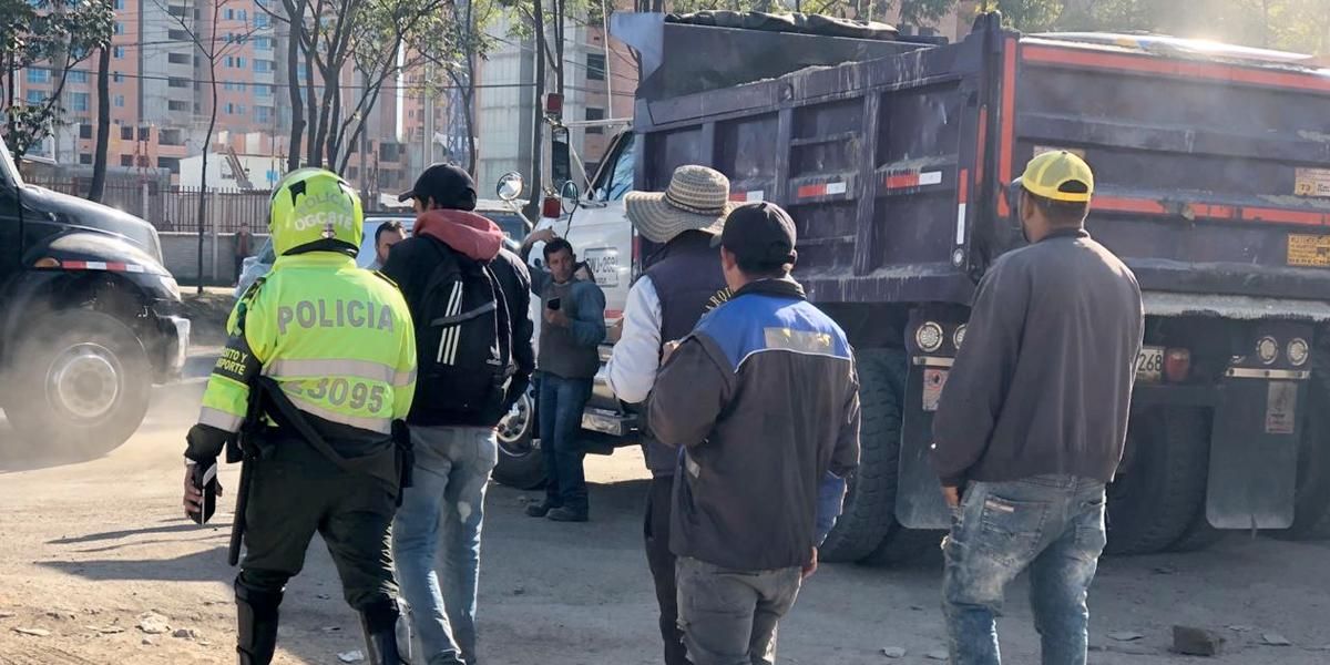 Sin bloqueos, camioneros continúan concentrados en varios puntos de Bogotá