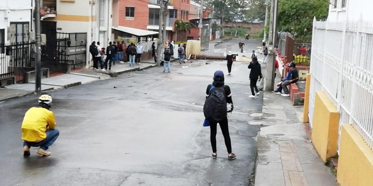 Encapuchados se enfrentaron a la Policía en el Cauca