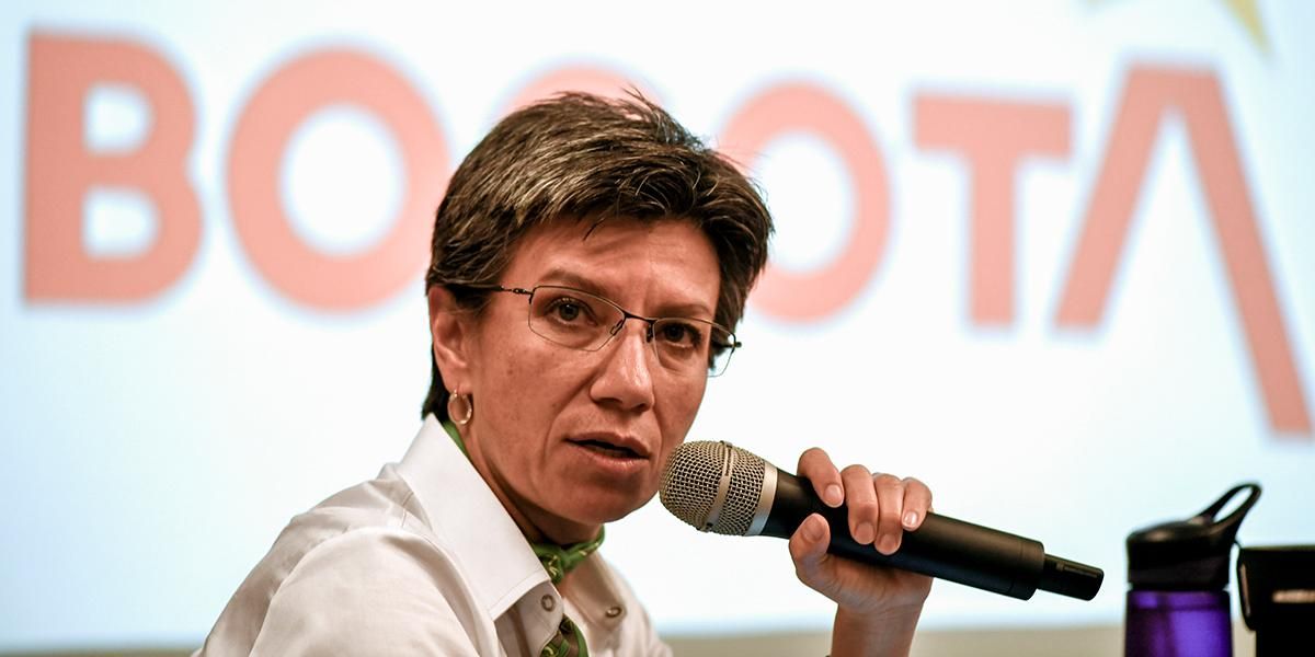 ‘Ya que los congresistas no pudieron ponerse de acuerdo en trabajar, que se pongan a donar’: Claudia López