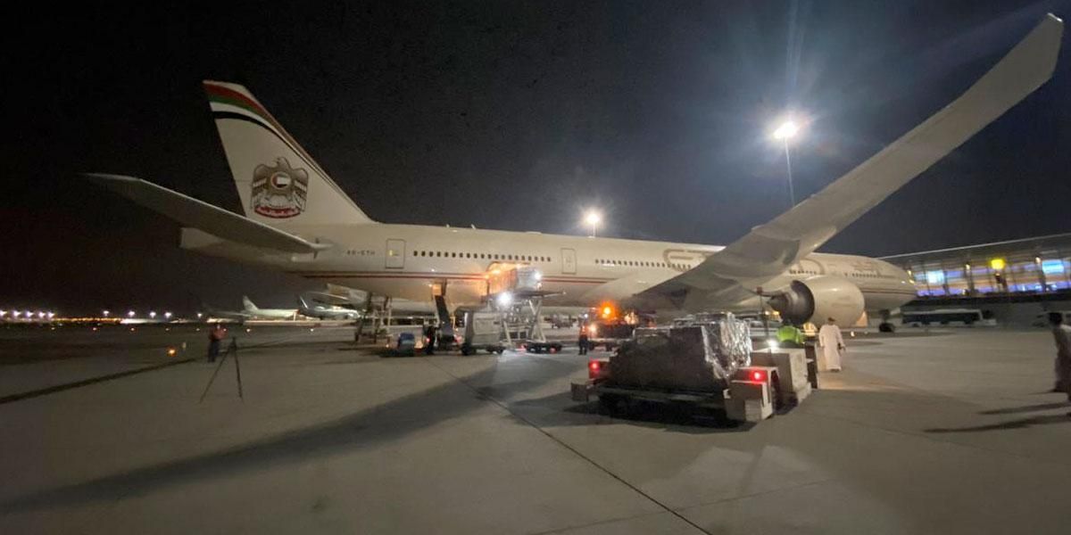 Traen a 56 colombianos represados en Emiratos Árabes en vuelo de donación de insumos médicos