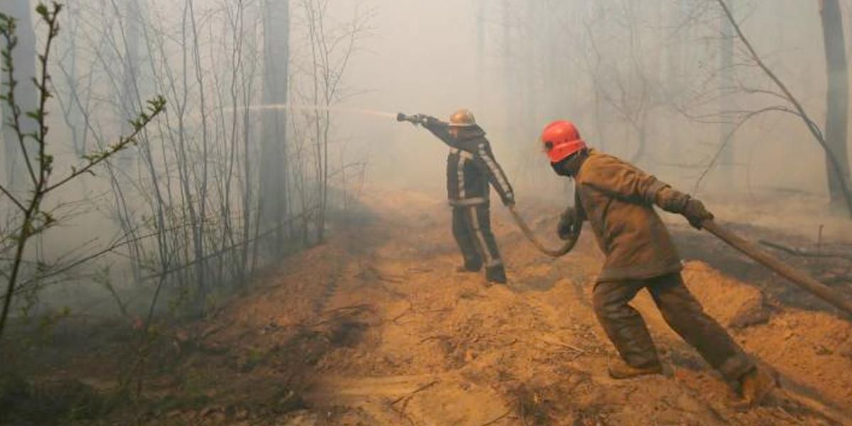 Extinguen incendio en zona de ‘exclusión’ de Chernóbil, Ucrania