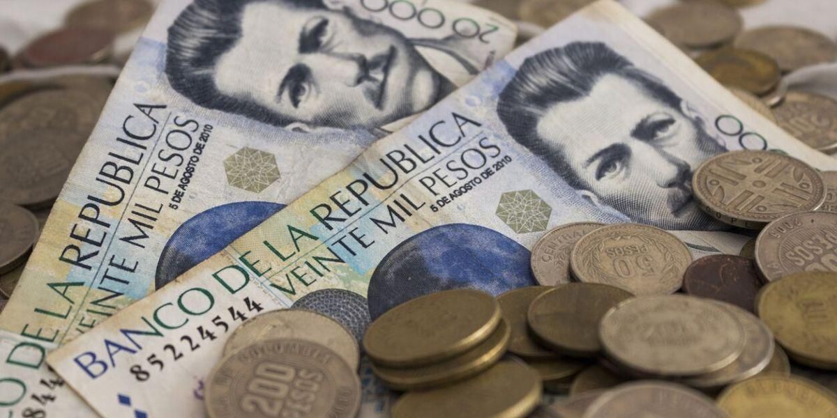 dinero plata colombia billetes monedas prima pago