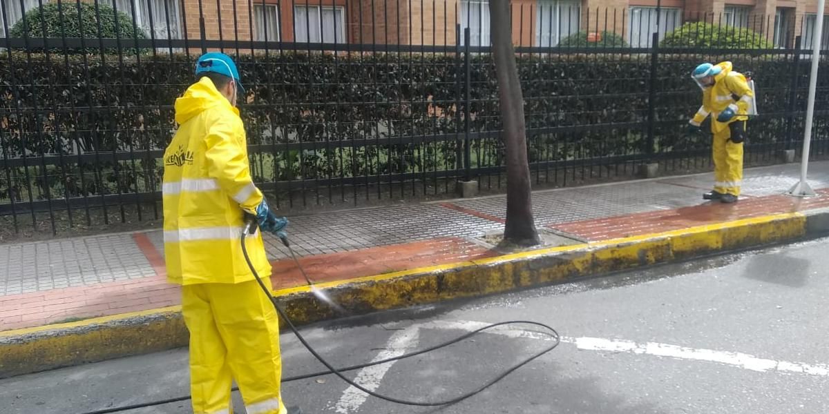 Rociar calles con desinfectante es peligroso y poco eficaz: OMS revela razones