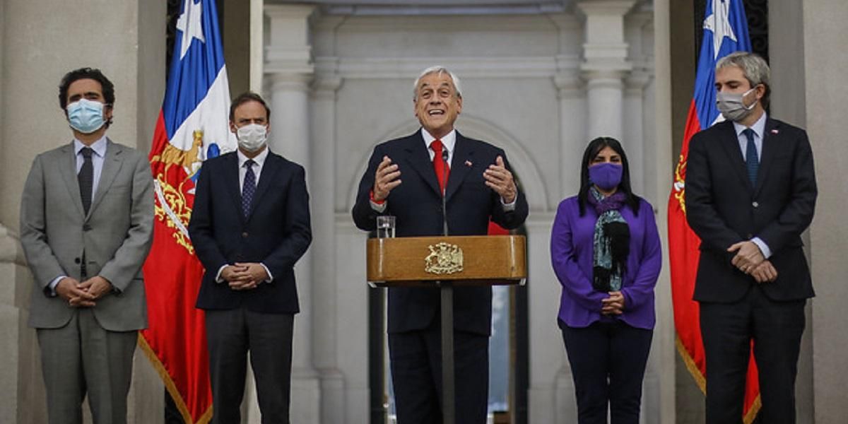 Nueva ley en Chile baja sueldo a presidente, parlamentarios y ministros