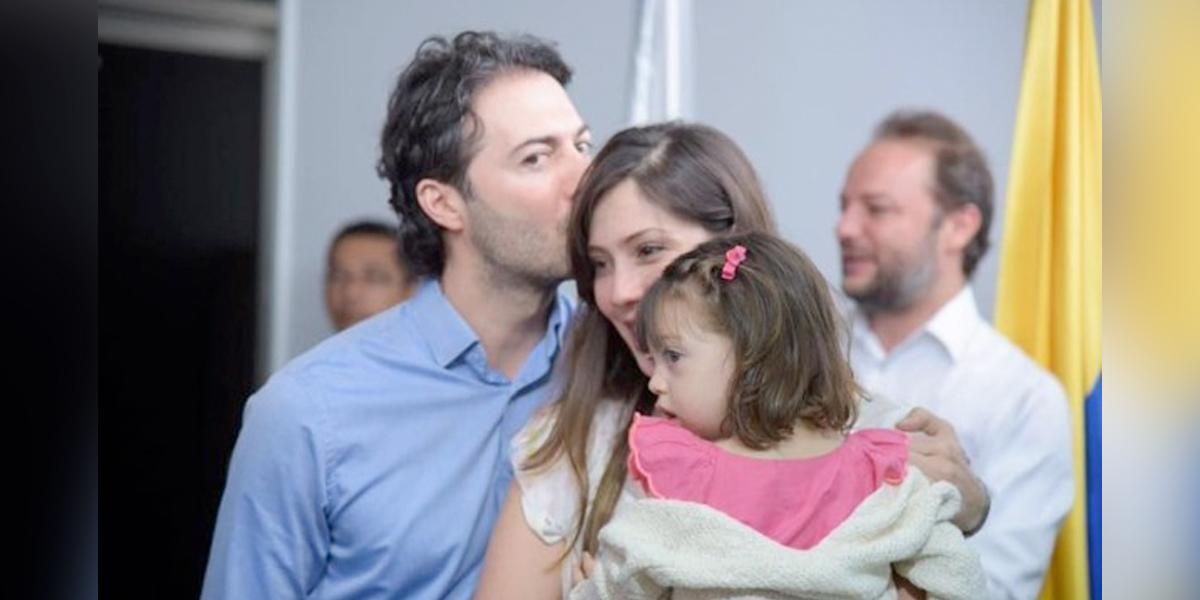 Esposa e hija del alcalde de Medellín se recuperan tras 16 horas de cirugía