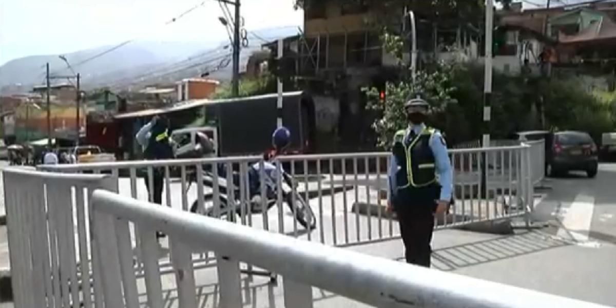 Aíslan barrio Santa Cruz en Medellín por brote de COVID-19