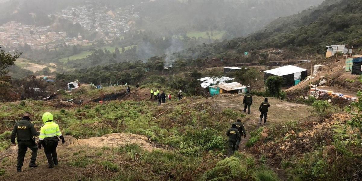 18 hectáreas devastadas por invasores en parque Entrenubes de Bogotá