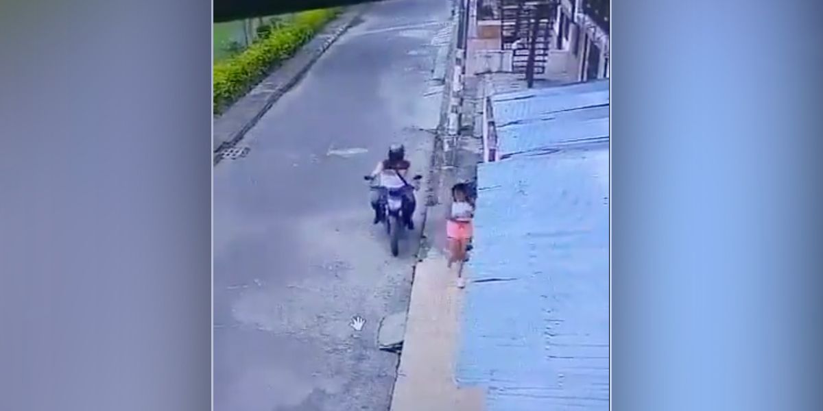 Video | Buscan a hombre que persiguió a una niña para manosearla