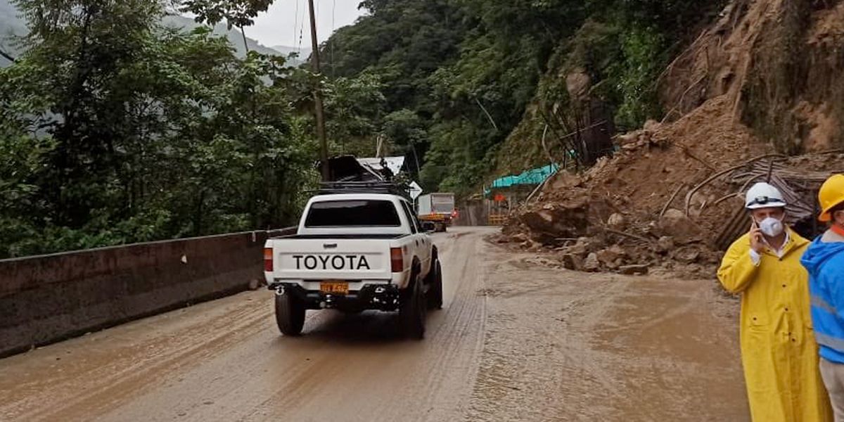 Cierre intermitente en vía Bogotá-Villavicencio por derrumbes en túnel de Boquerón