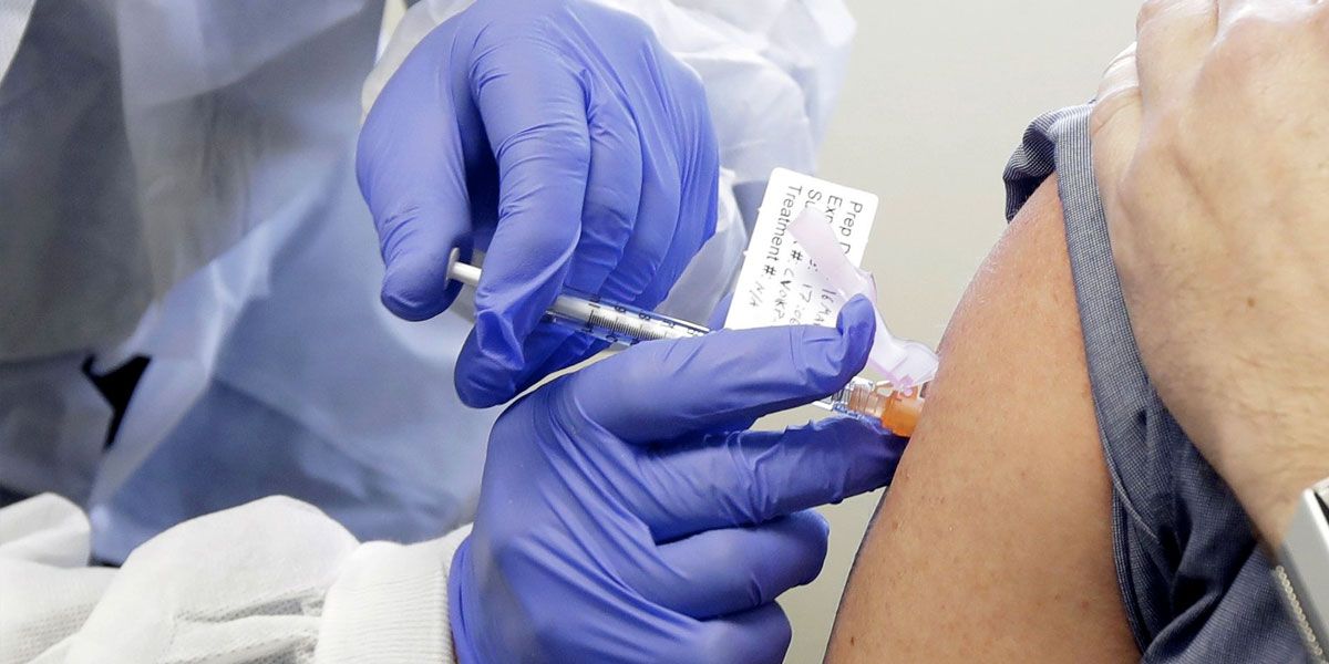 Rusia promete “centenares de miles” de vacunas del COVID-19 para final de año