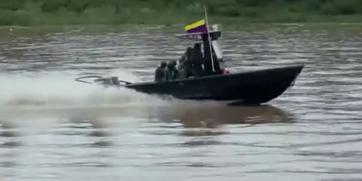 Militares venezolanos retienen a miembros de la Armada colombiana