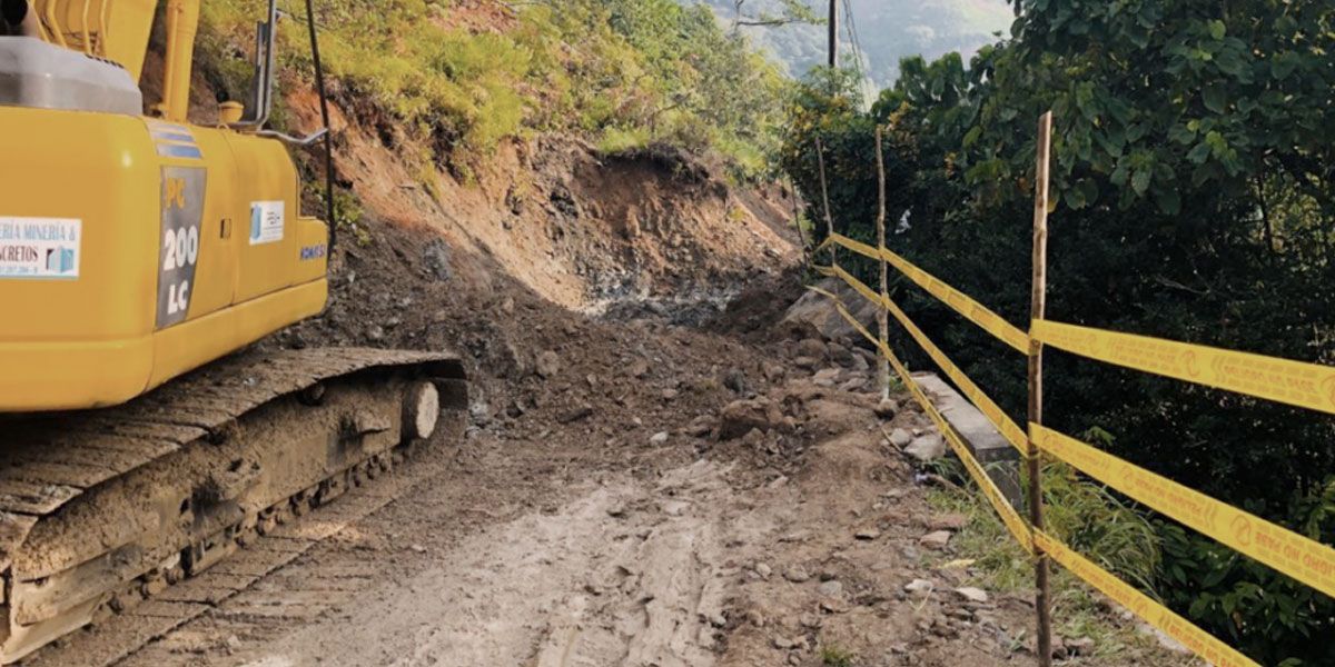 Cierre en la vía Medellín – Costa Atlántica por un derrumbe