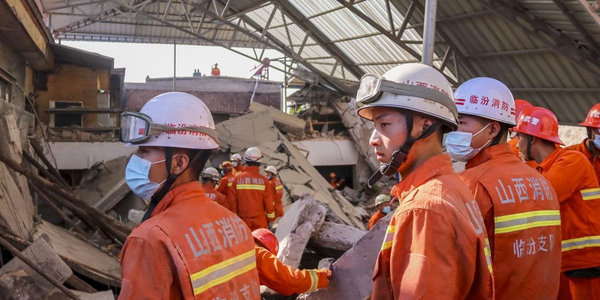 Al menos 17 muertos por el derrumbe de un restaurante en China