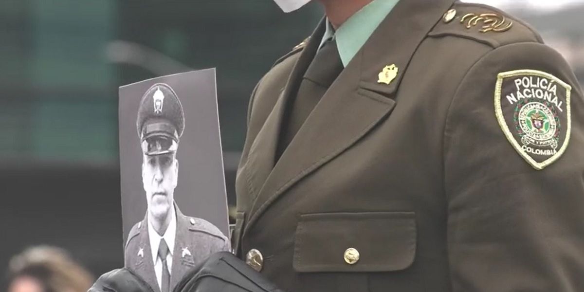 Homenaje policías y ciudadanos muertos protestas