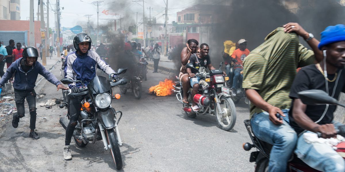 protesta policias haiti