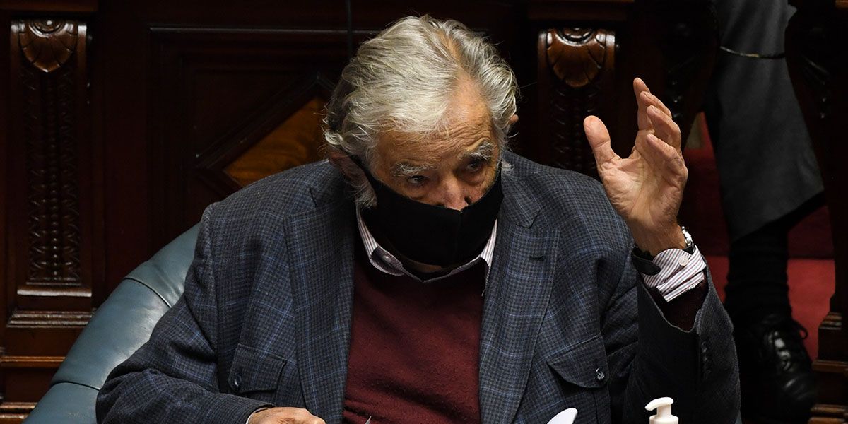 Expresidente uruguayo José Mujica renuncia al Senado