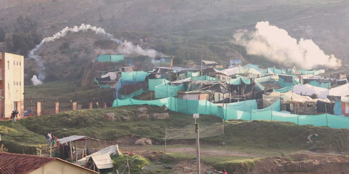 Desalojan 500 familias Soacha
