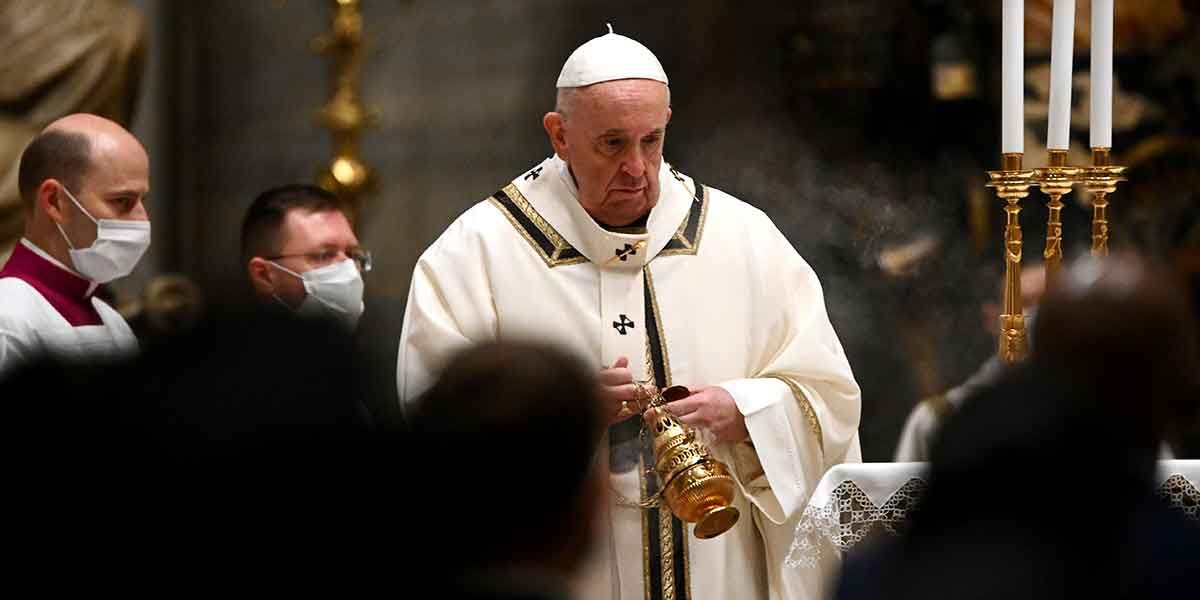“Hay que nacer de nuevo”: el mensaje navideño del papa Francisco en la misa de Gallo