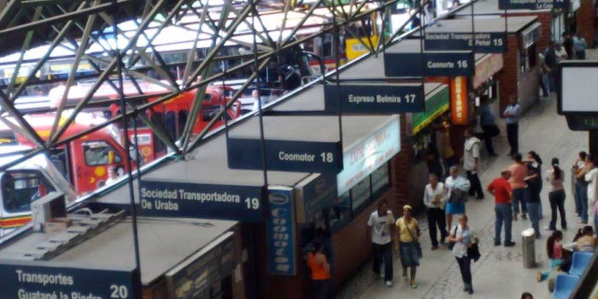 Medellín Antioquia Terminal de Transporte Viajeros Viaje