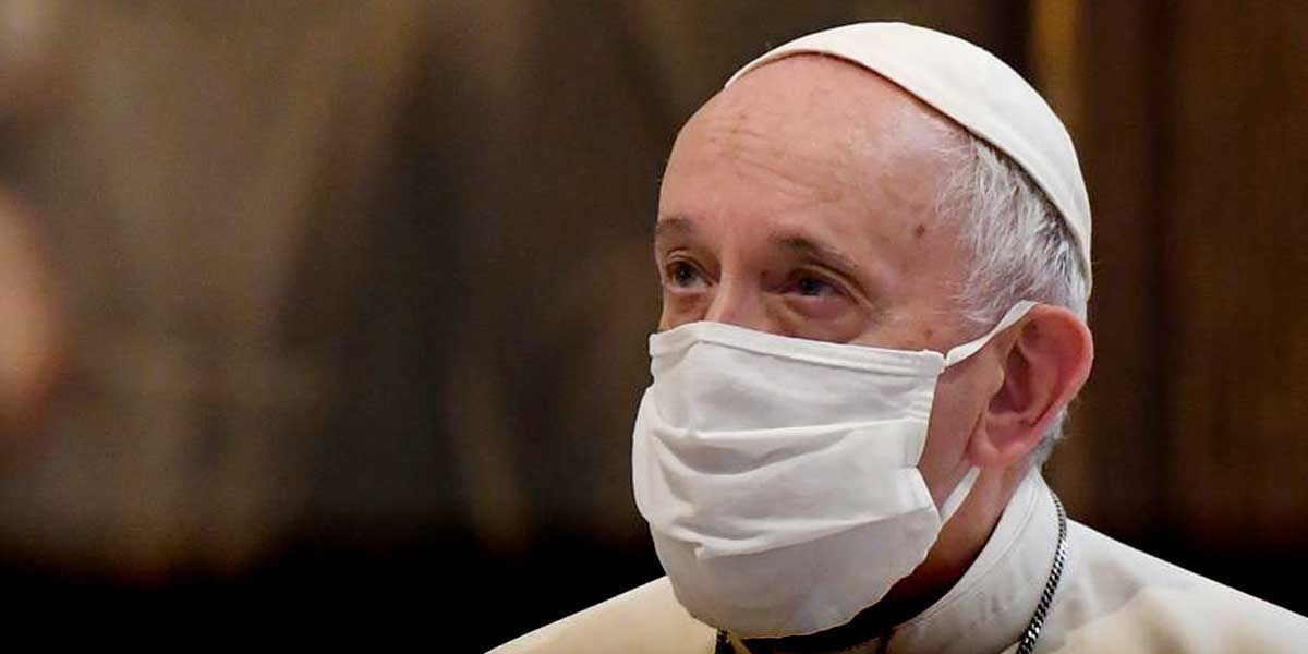 vacunan papa Francisco COVID-19