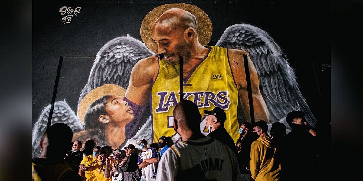 Tras un año del fallecimiento de Kobe Bryant, se sigue investigando su accidente