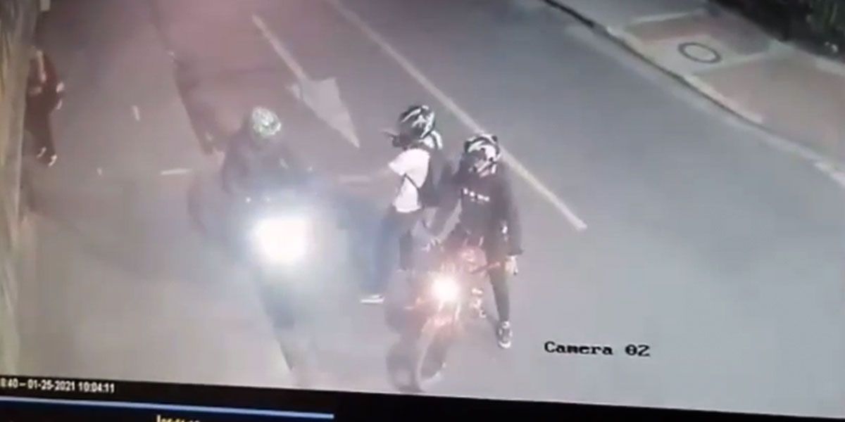 Disparan a hombre por robarle moto