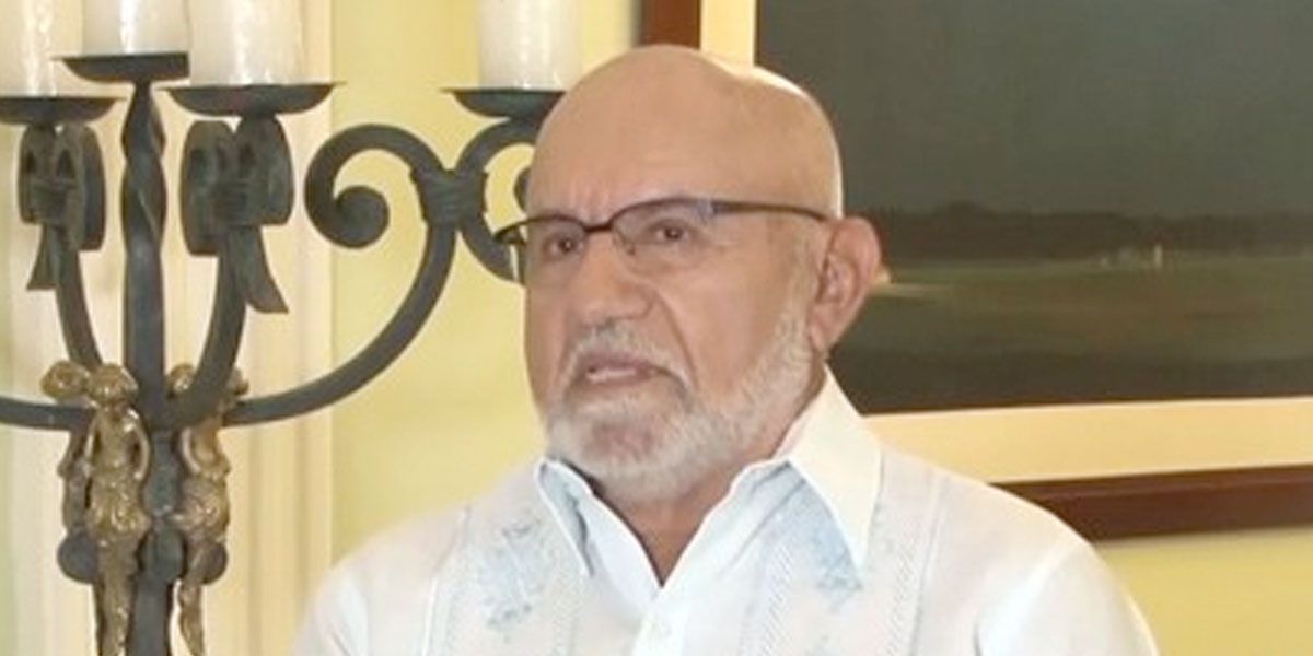 Bernardo Hoyos barranquilla
