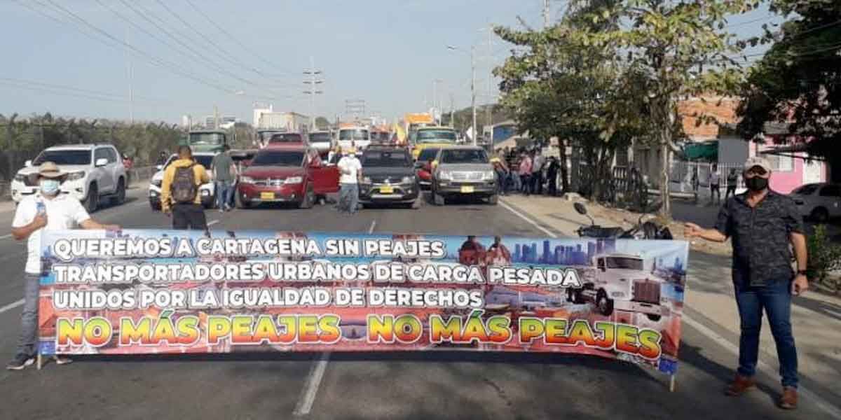 Protestas de transportadores que exigen ser eximidos de peajes en Cartagena