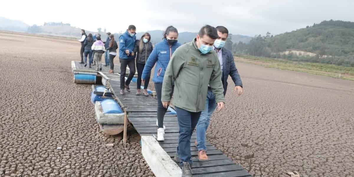 gobernador Cundinamarca salvar laguna Suesca