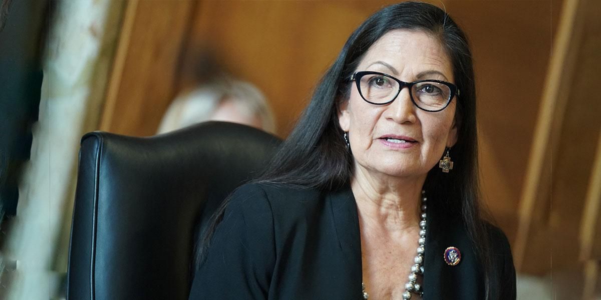 Deb-Haaland ministra indígena EEUU