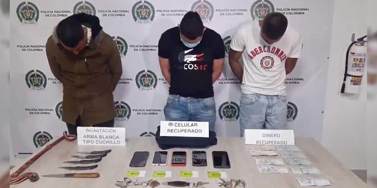Capturan a tres hombres por robar en bus del SITP con cuchillos en el norte de Bogotá