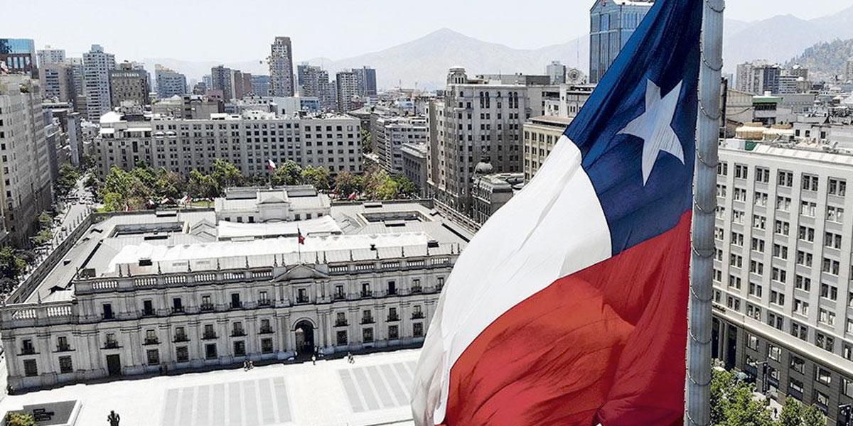 Chile amanece con las fronteras cerradas y un nuevo toque de queda para frenar los casos