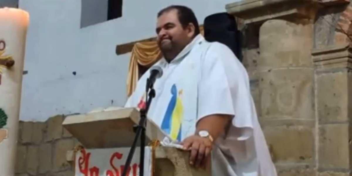 video viral cura sacerdote roberto arenas diaz contra reforma tributaria carrasquilla