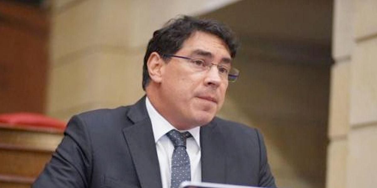 Álvaro Hernán Prada, renuncia a la Cámara de Representantes