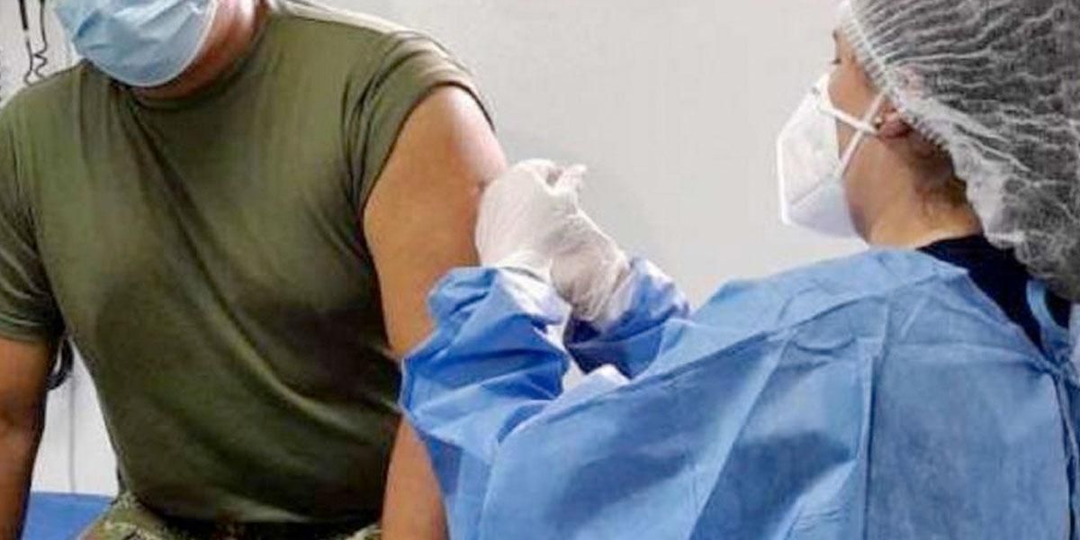 Fuerzas Militares suspende vacunación COVID-19 por falta de biológicos