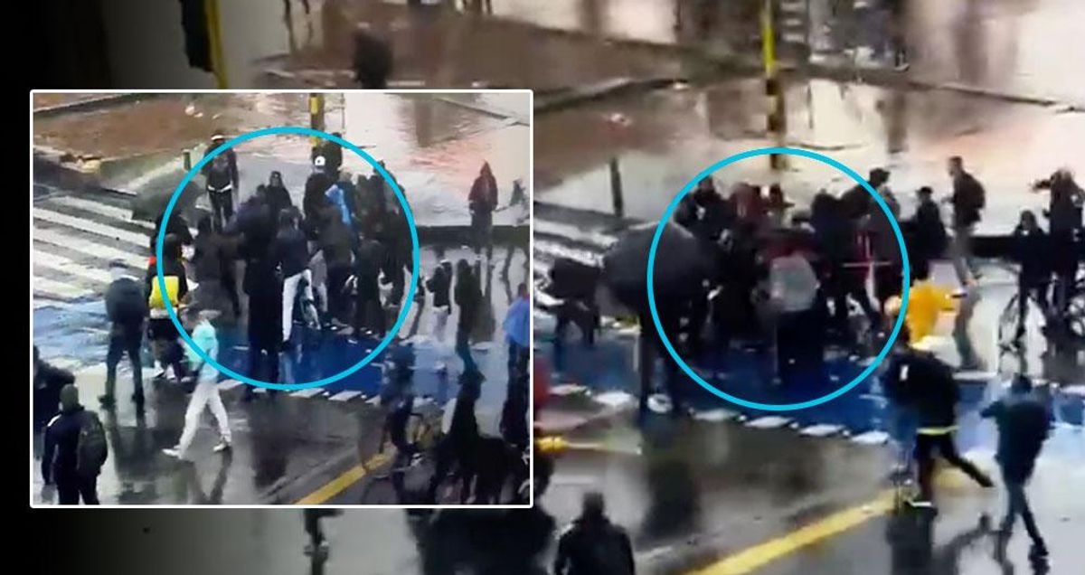 (Video) Jóvenes atacaron con patadas y piedras a uniformado del Esmad en Bogotá